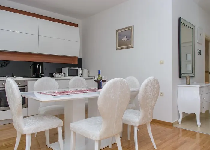 Atlantis Apartamento *