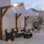 Atlantis Apartment