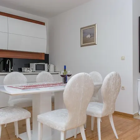 Atlantis Апартаменты *