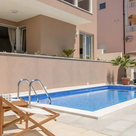 Atlantis Apartamento *